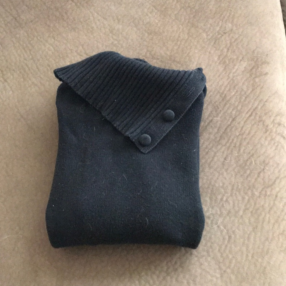 Black Banana Republic sweater. Size M